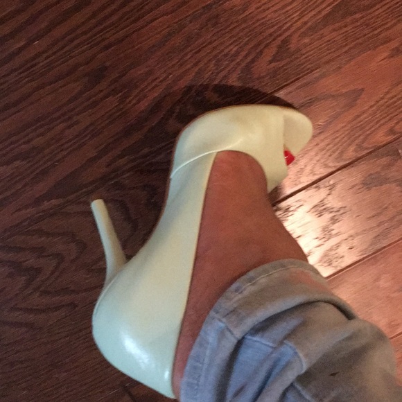 Teal pumps - Picture 1 of 5